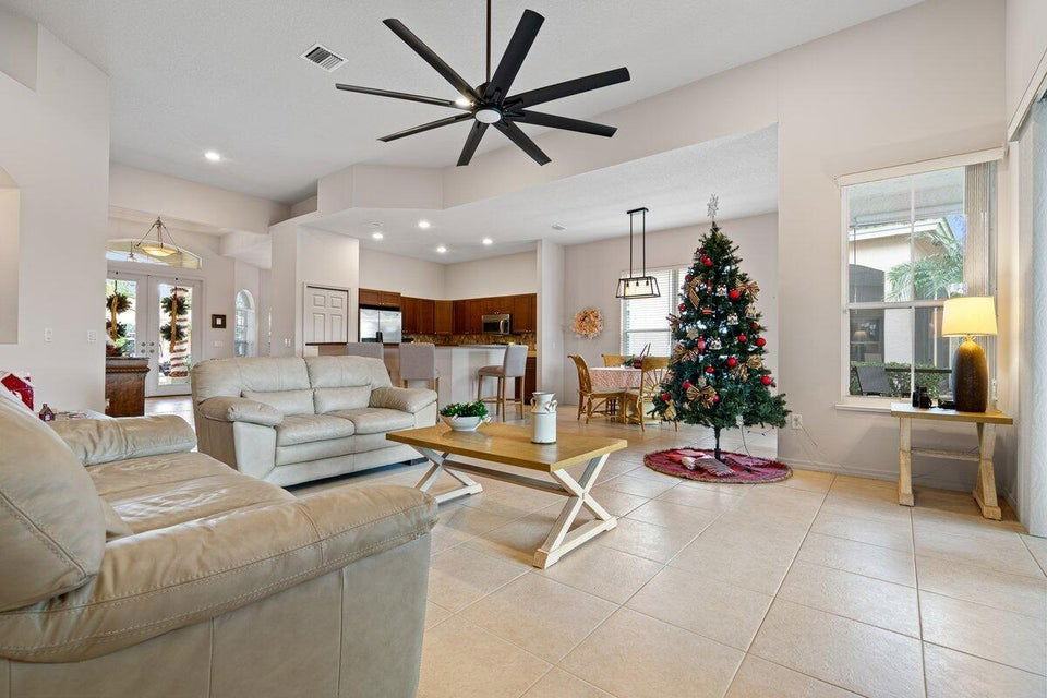 8301 Belfry Pl - Photo 5 of 8