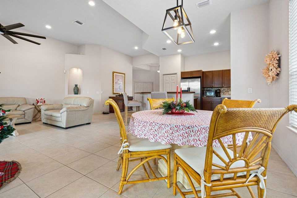 8301 Belfry Pl - Photo 6 of 8