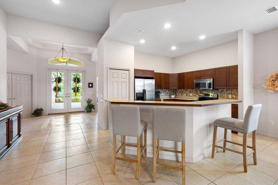 8301 Belfry Pl - Photo 7 of 8