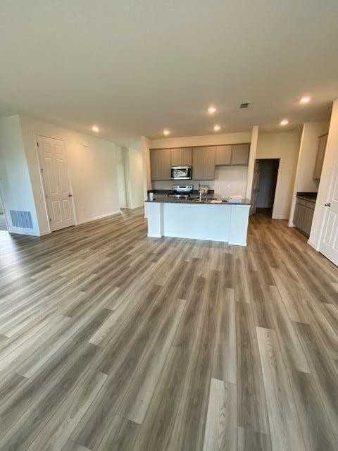 483 Se Sunnydale Ln - Photo 3 of 8