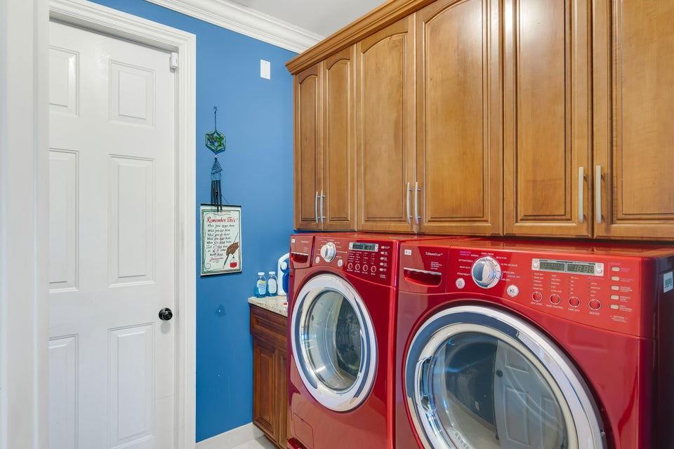 2650 Sw Calder St - Photo 4 of 8