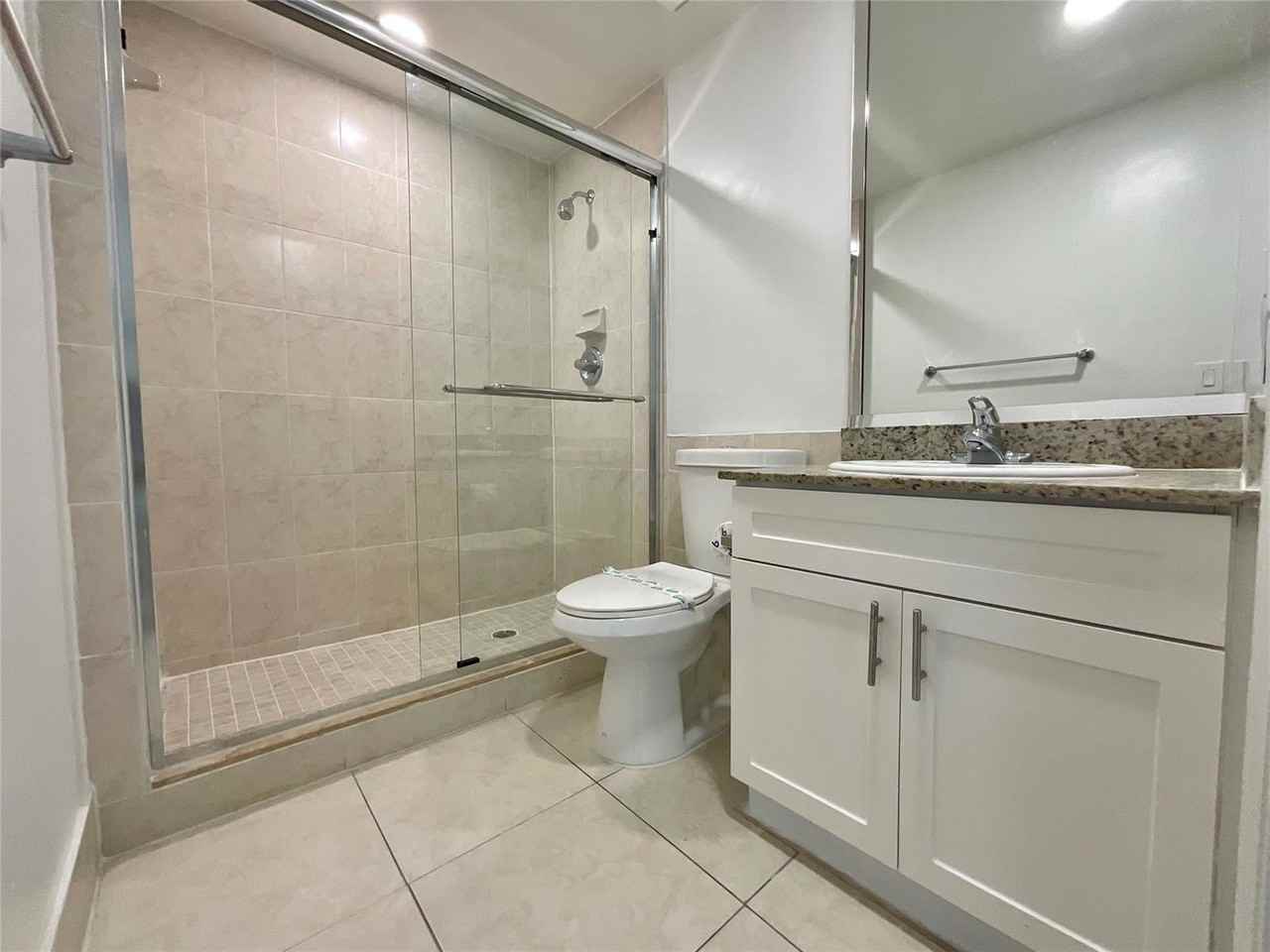 16800 N Bay Rd #607 - Photo 4 of 5