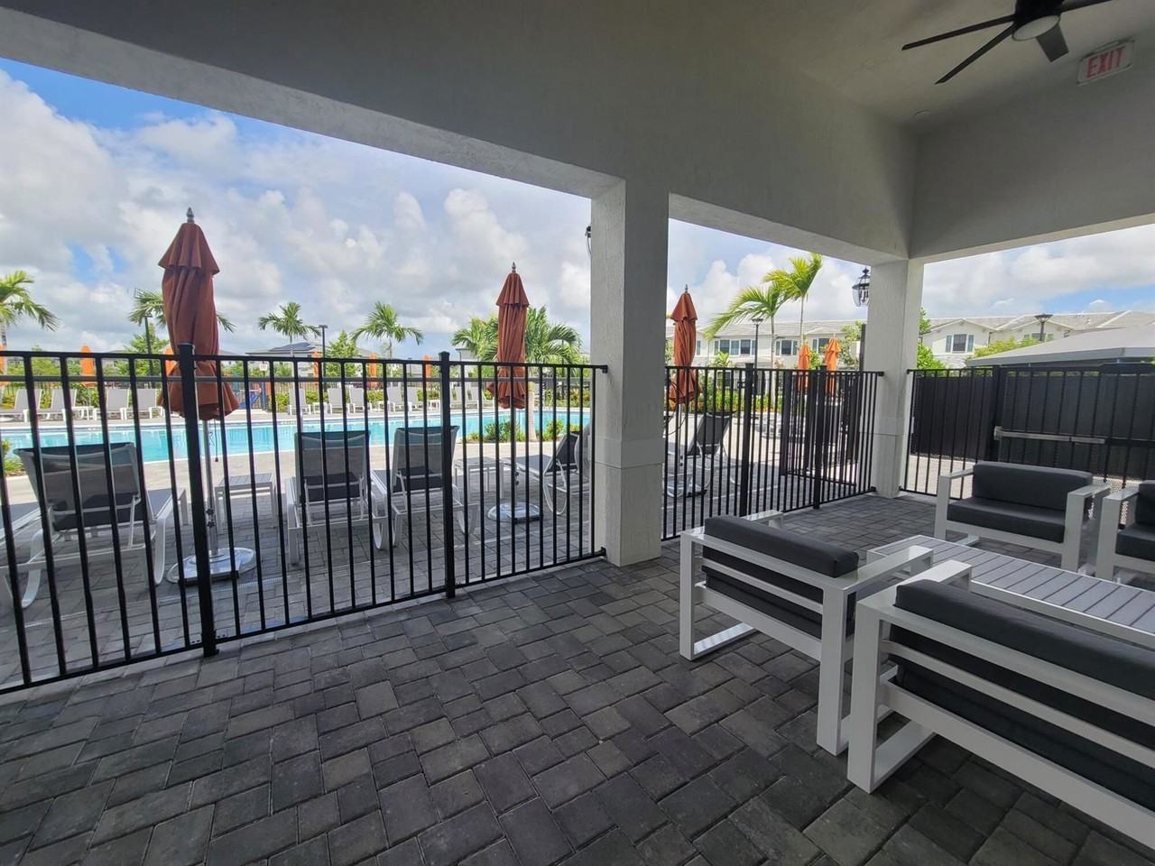 13304 SW 286th Ter - Photo 4 of 8