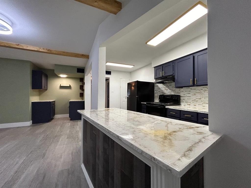 1010 S Wayside Dr #101 - Photo 2 of 8