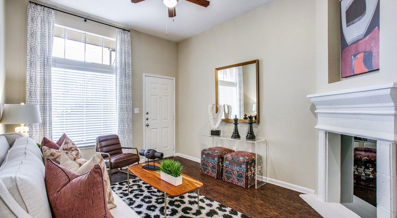 21500 Park Row Dr #1102 - Photo 4 of 8