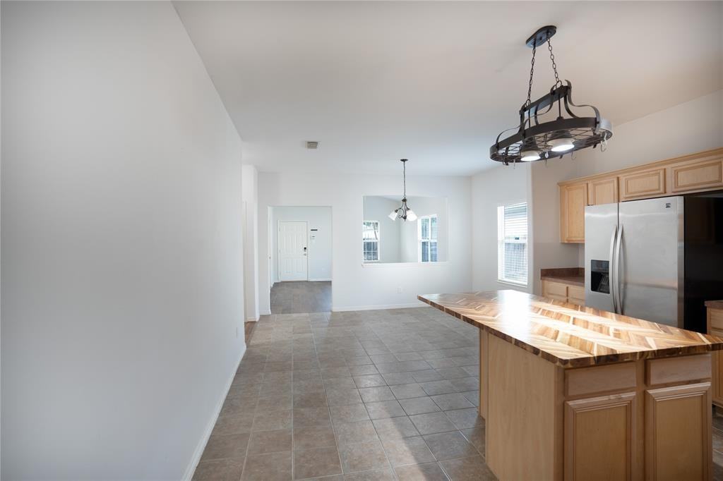 10215 Berry Hill Ln - Photo 5 of 7