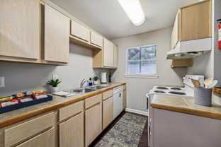 1225 W 25th St #9 - Photo 1 of 1