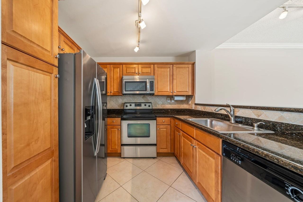 11789 Saint Andrews Pl #106 - Photo 3 of 8