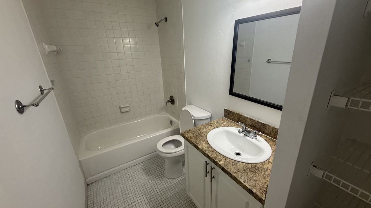 10583 La Placida Dr - Photo 3 of 8