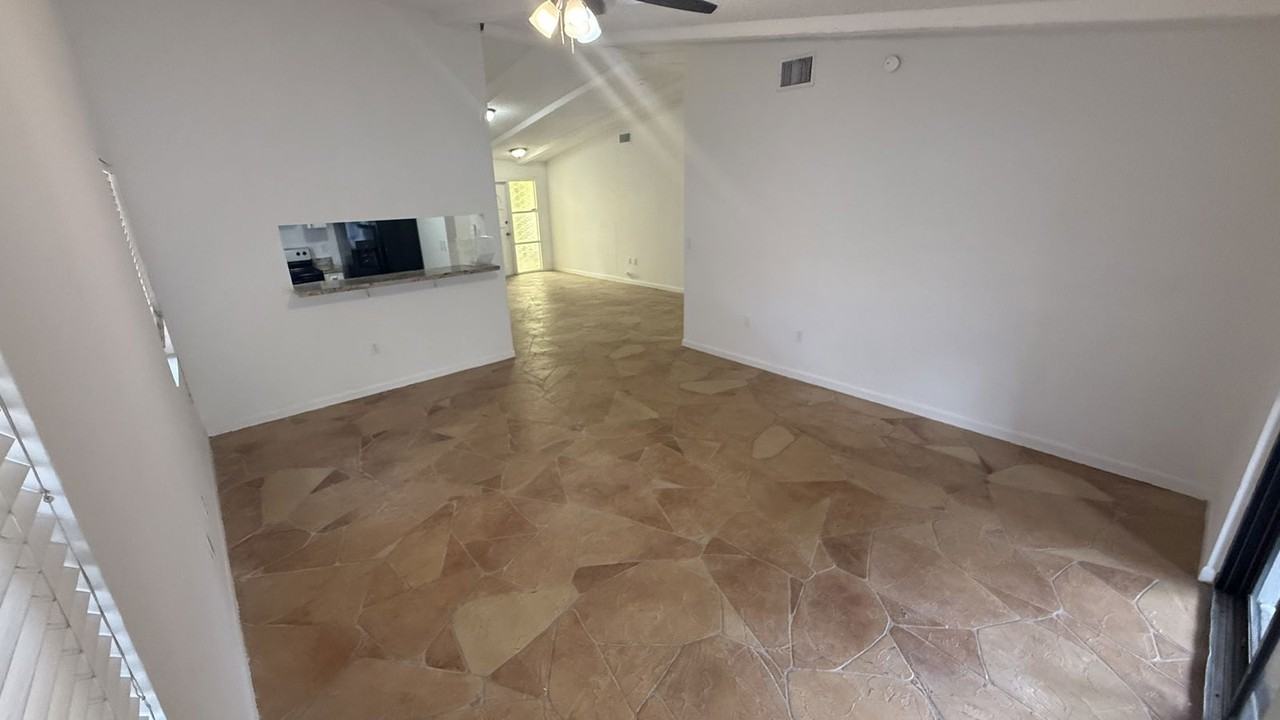 10583 La Placida Dr - Photo 6 of 8