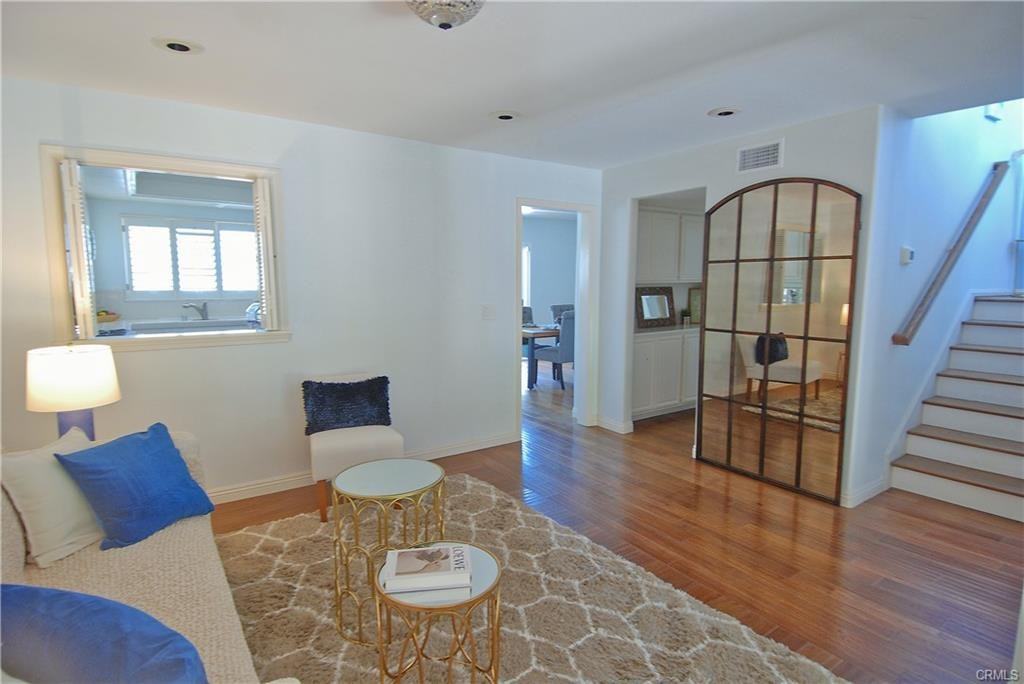 27 Tiburon Ct - Photo 3 of 8