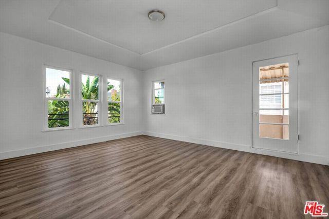 7934 W 4th St - Photo 2 of 7