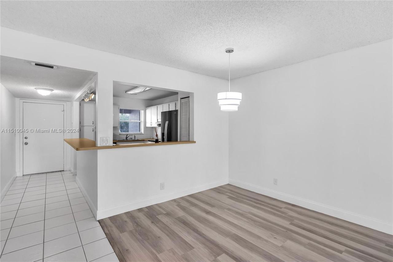 8513 Old Country Manor #415 - Photo 5 of 8