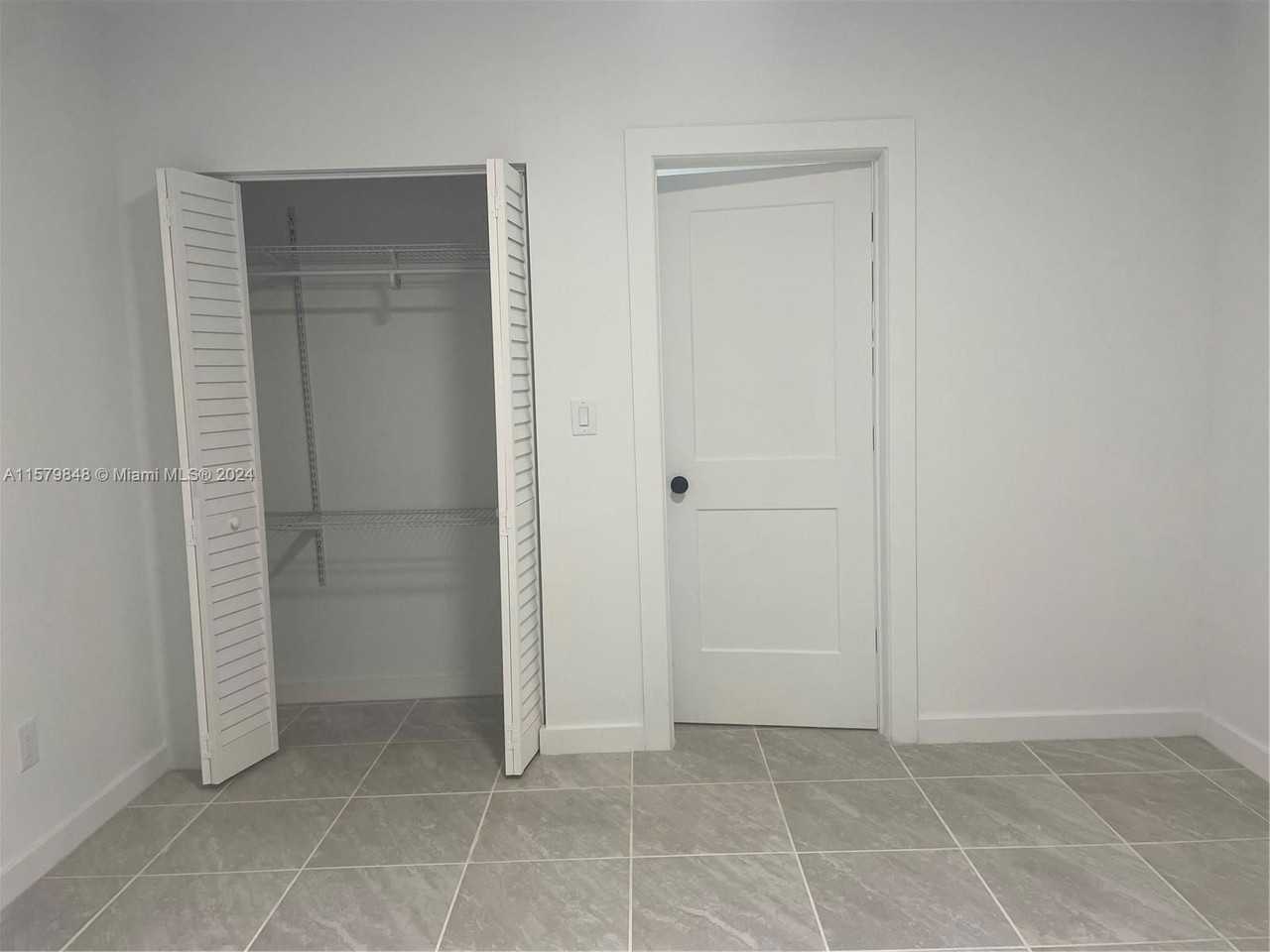 7800 Ne 10th Ct - Photo 6 of 8