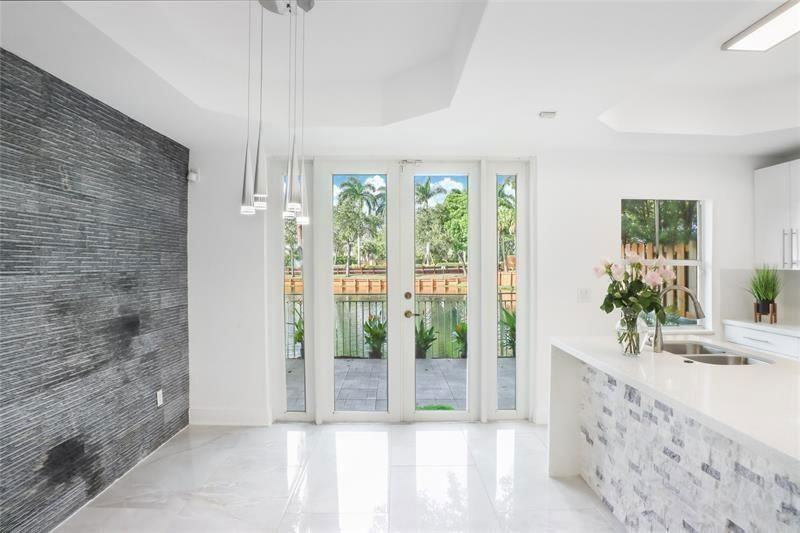 2119 Anchor Ct - Photo 2 of 8