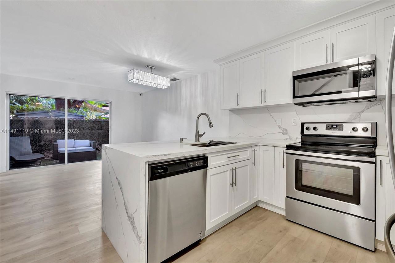 3130 Bird Ave - Photo 3 of 8