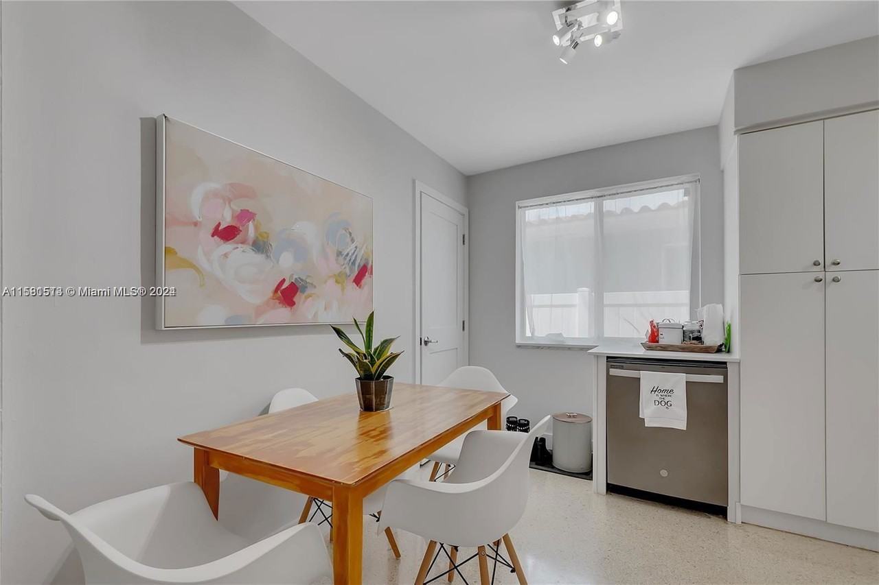 3641 Sw 29th St - Photo 5 of 8