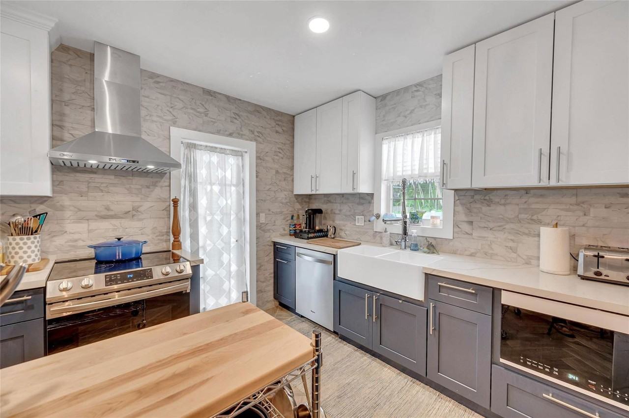 725 Se 7th St - Photo 7 of 8