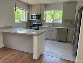 245 Sw 24th Rd - Photo 1 of 1