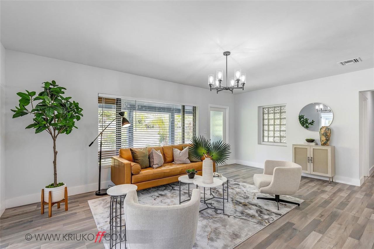 1720 Northeast 9th Avenue - Photo 5 of 8