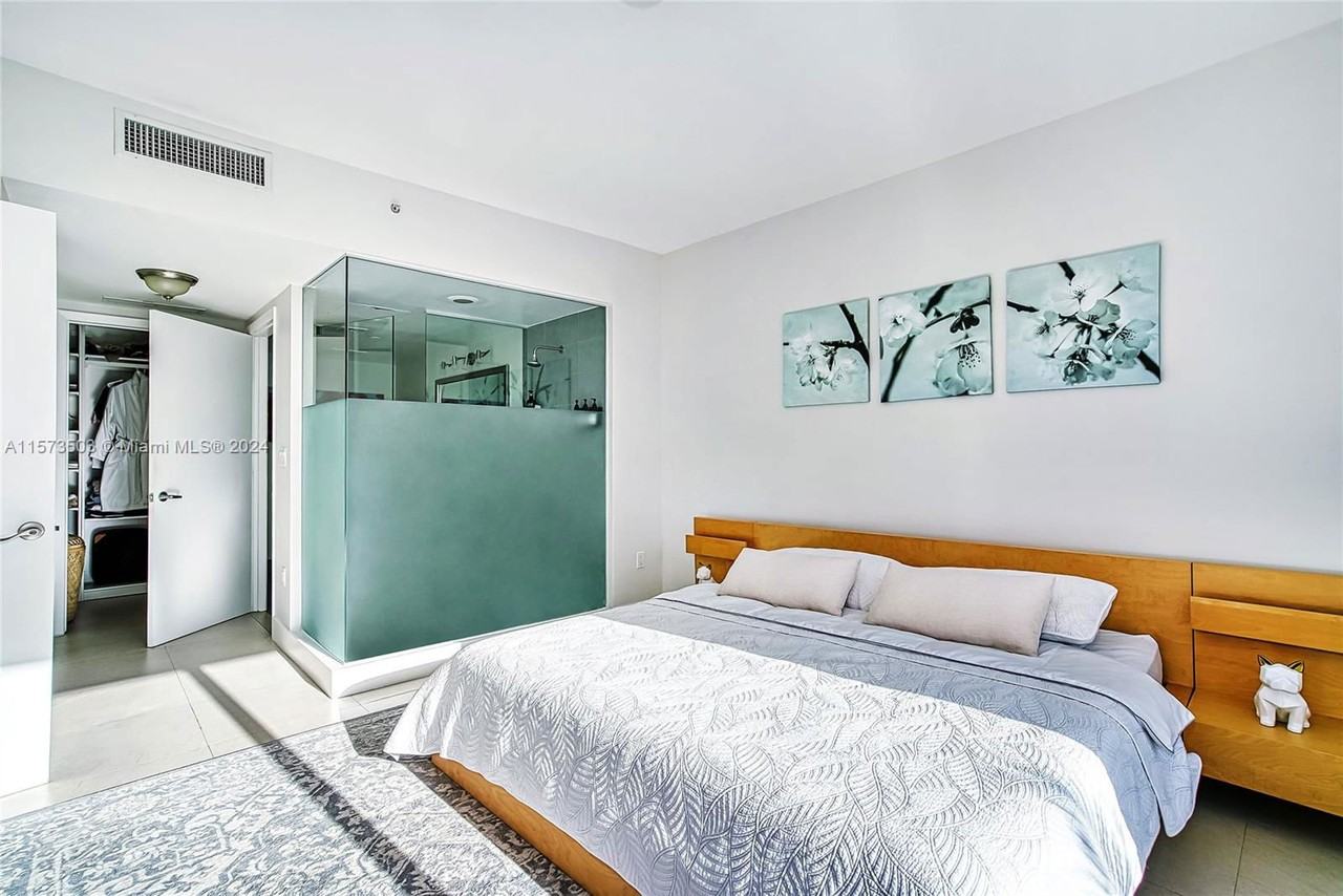 92 Sw 3rd St - Photo 7 of 8