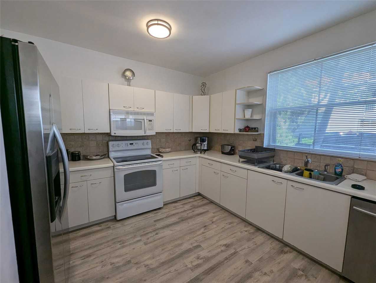 1770 Yellowheart Way - Photo 7 of 8