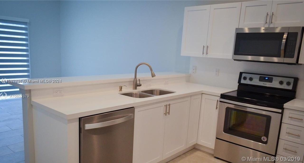 1517 Sw 65th Pl - Photo 7 of 8