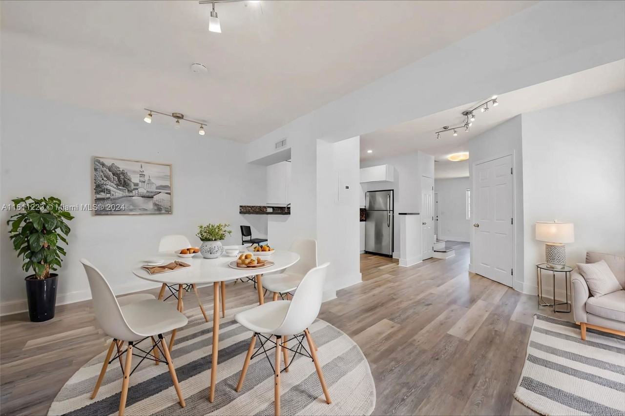 618 86th St - Photo 4 of 8