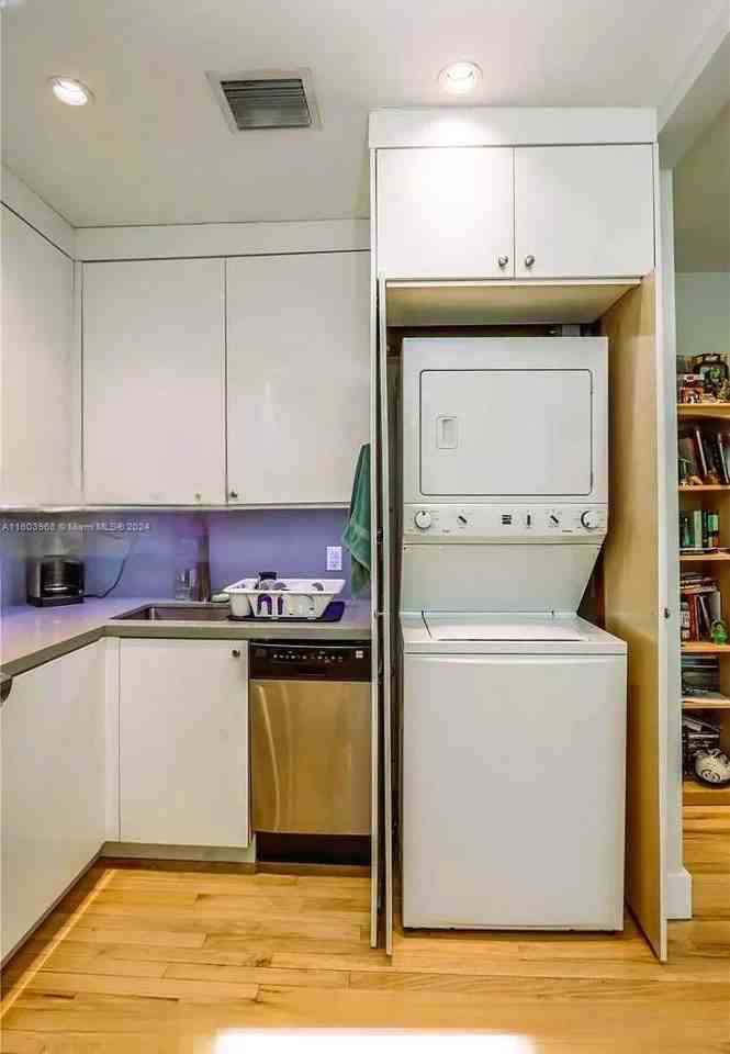 685 Sw 19th Rd - Photo 7 of 8