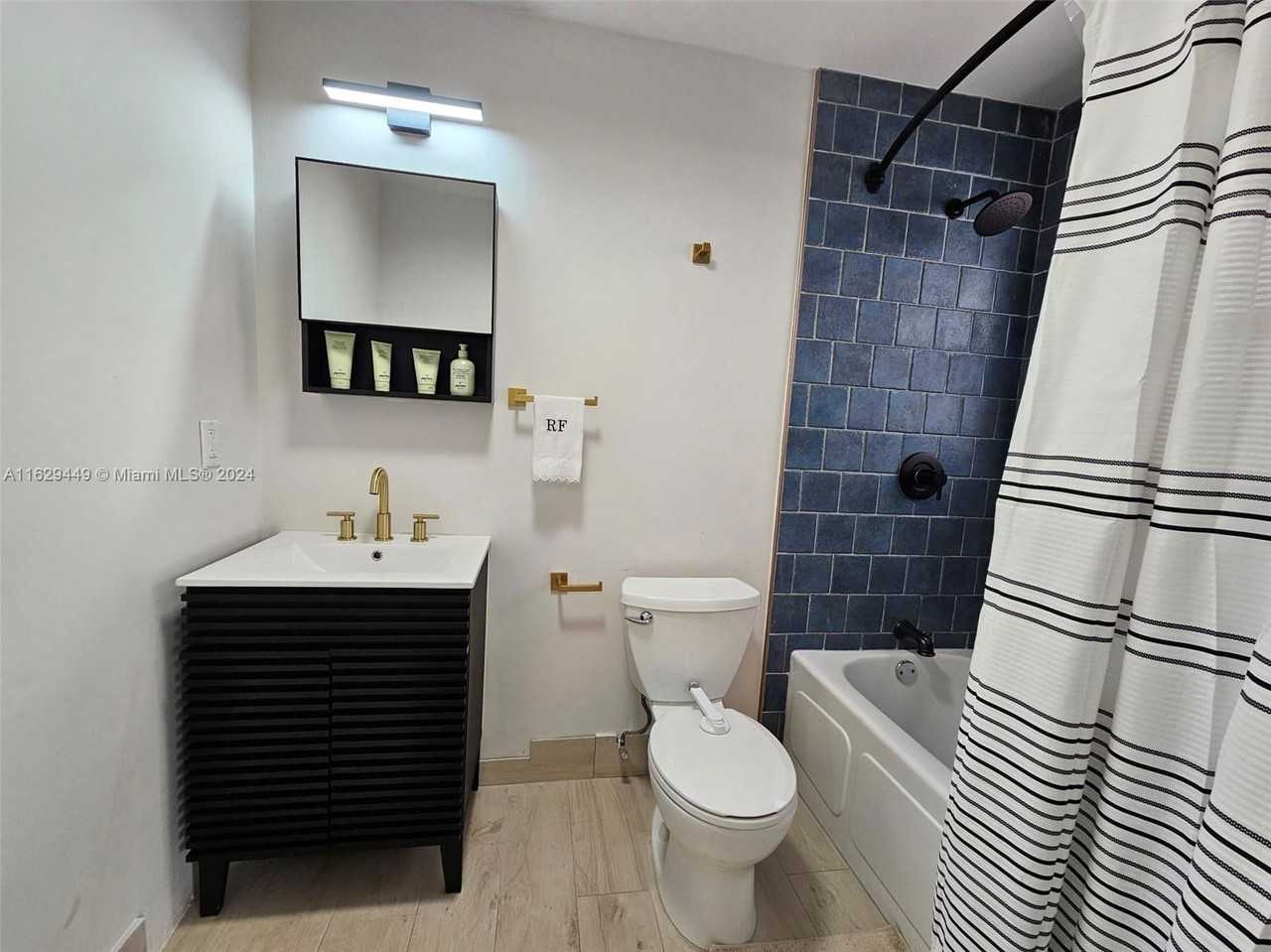 400 Valencia Ave - Photo 7 of 8