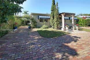 3030 Sw 57th Ave - Photo 1 of 1