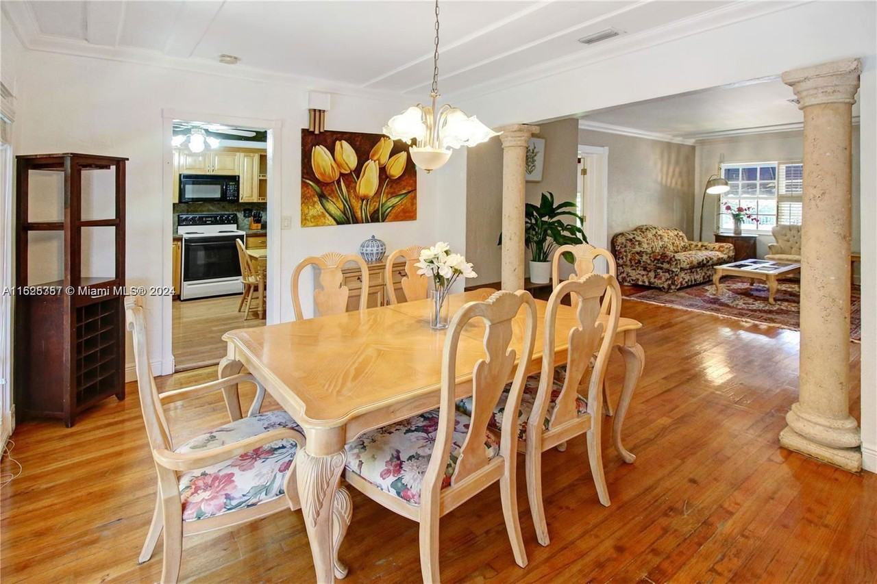 3030 Sw 57th Ave - Photo 6 of 8