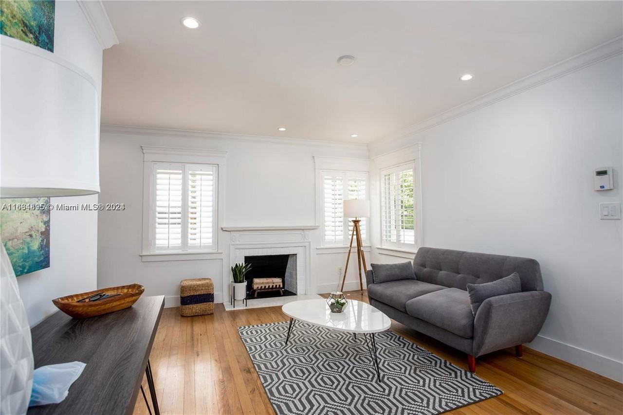 52 Montilla Ave - Photo 2 of 8