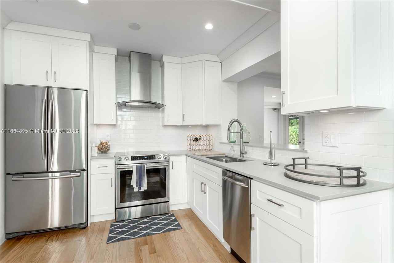 52 Montilla Ave - Photo 7 of 8