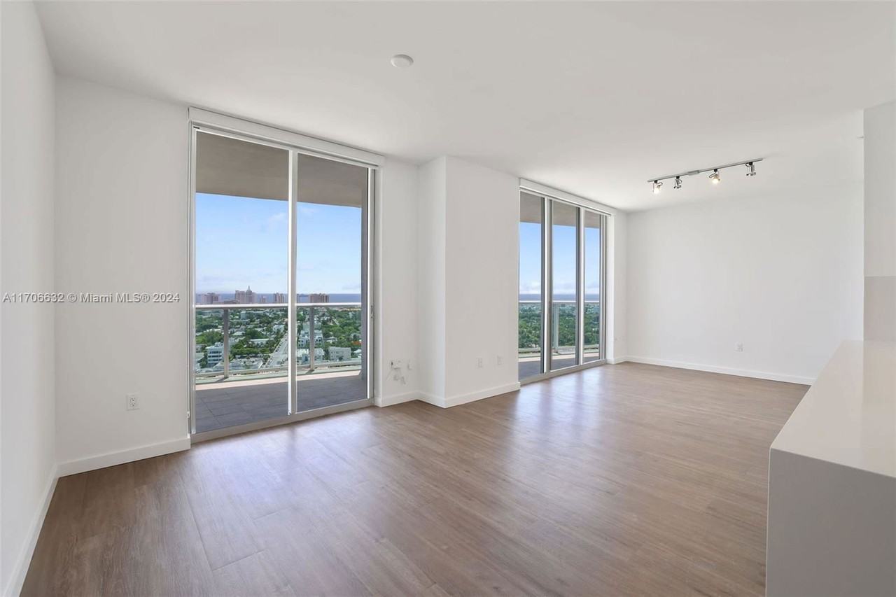 1500 Bay Dr #1107 - Photo 5 of 8