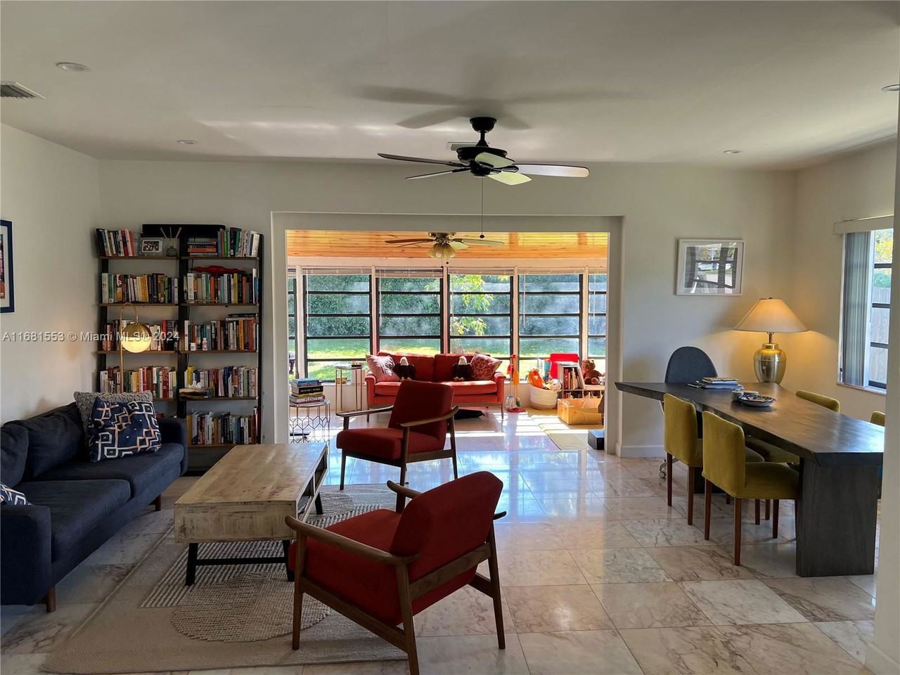 1420 Biarritz Dr - Photo 6 of 8