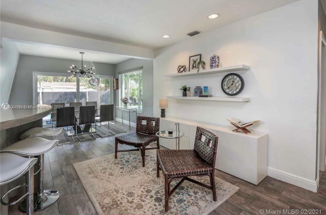 923 N 14th Ave - Photo 4 of 8