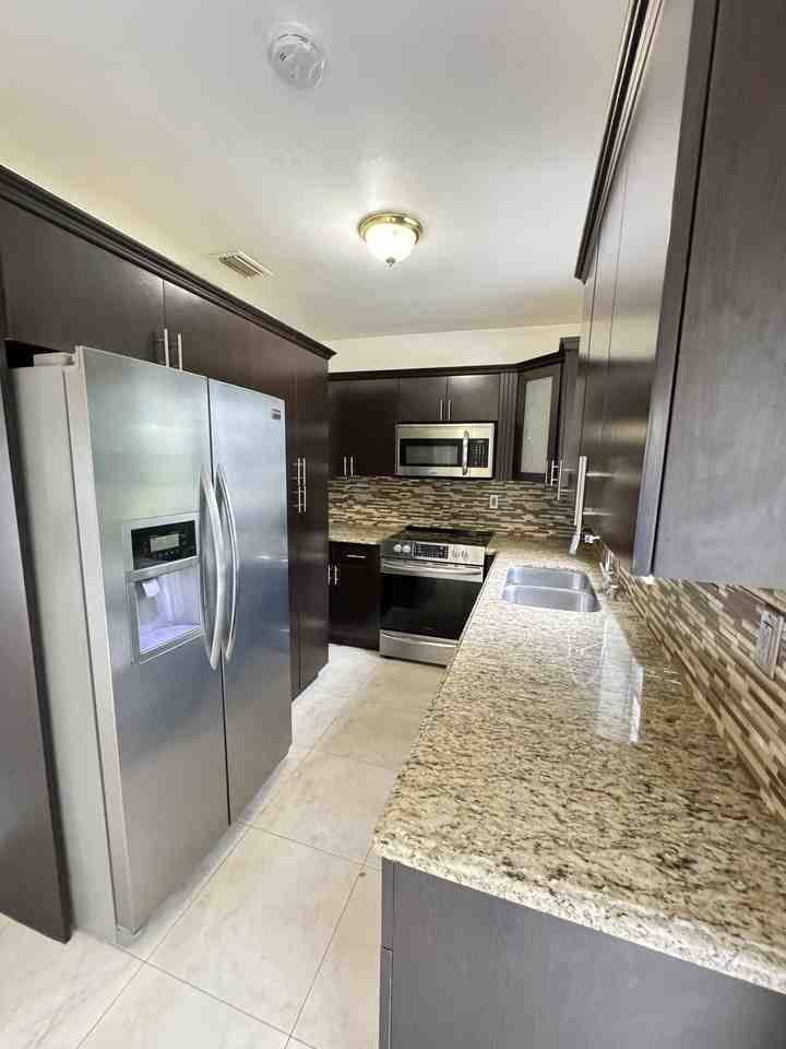 620 Nw 186th St - Photo 7 of 8