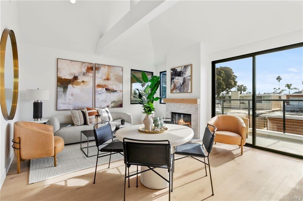 131 46th St - Photo 2 of 8