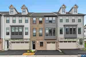 featured image of 8 Cinnamon Dr