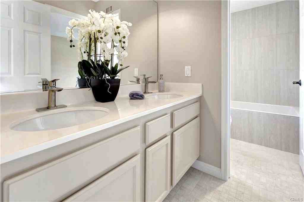 19 Royalston - Photo 2 of 6
