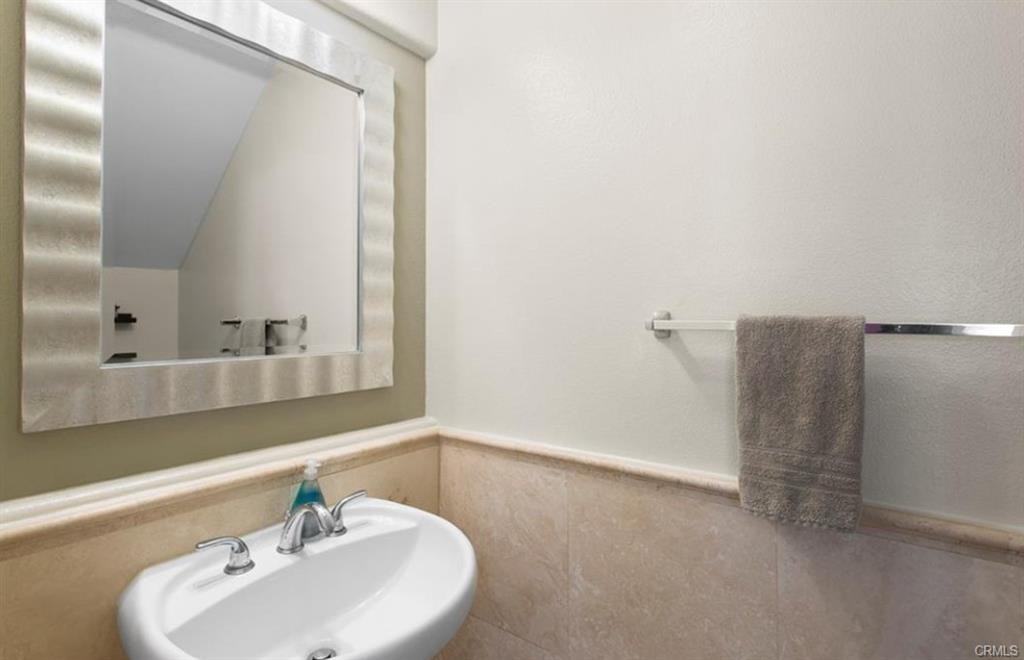 31 Dinuba - Photo 2 of 8