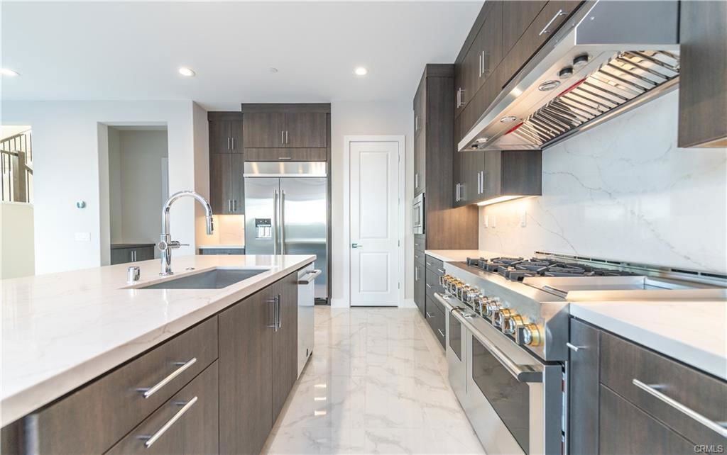 310 Huckleberry - Photo 2 of 8