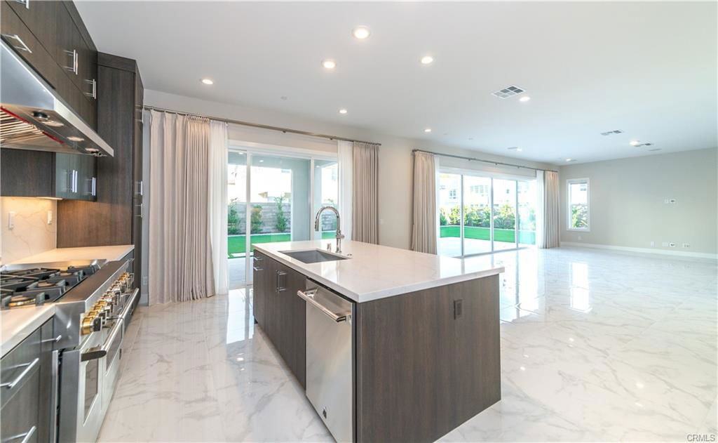 310 Huckleberry - Photo 3 of 8