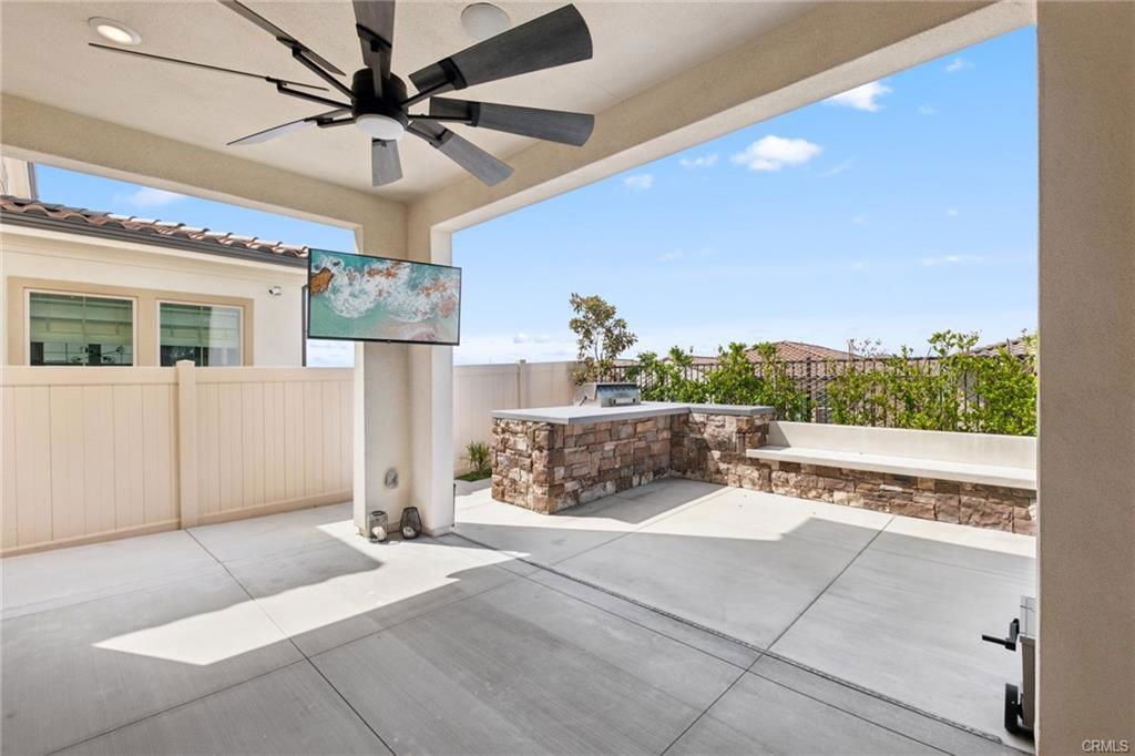 1782 Canyon Oaks Ln - Photo 2 of 8