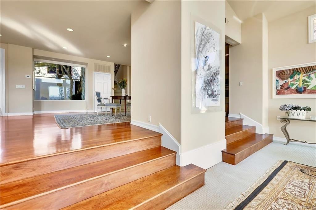 15 Inverness Ln - Photo 3 of 8