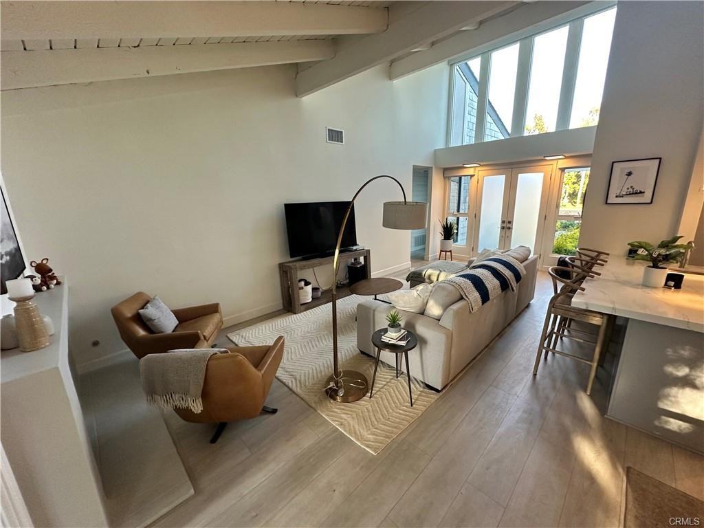 16 Holly St - Photo 2 of 8