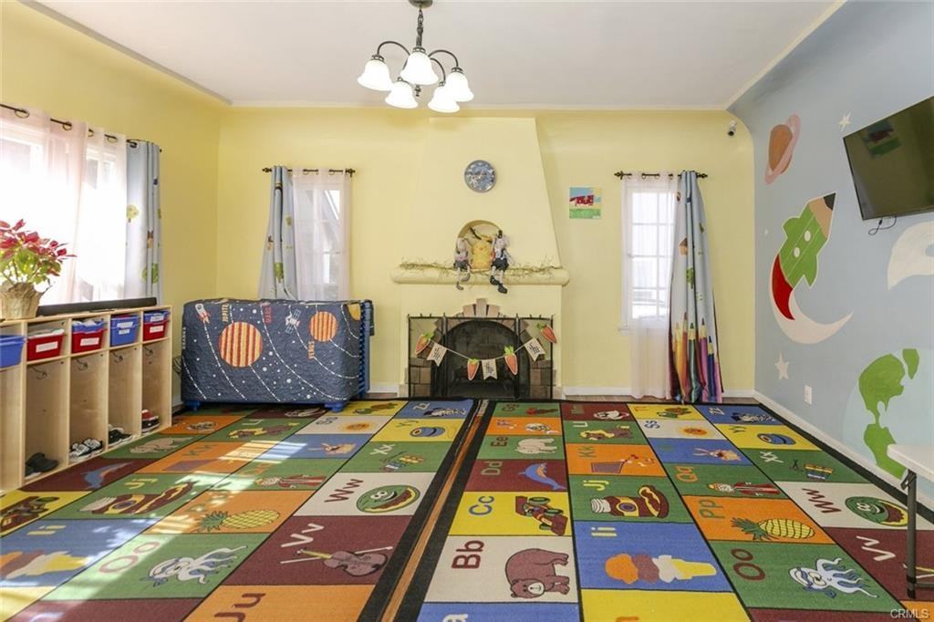 1325 Idlewood Rd - Photo 3 of 8