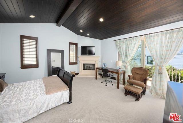 2901 Oak Ave - Photo 2 of 8