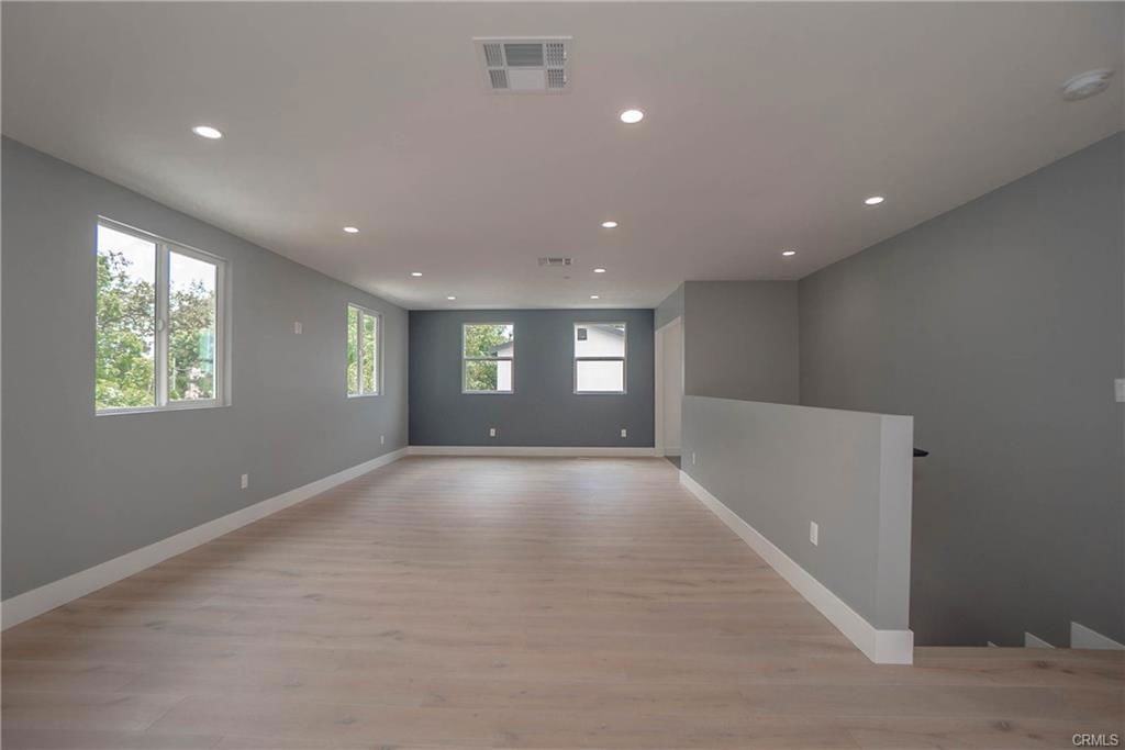 6823 Live Oak St #B - Photo 2 of 8